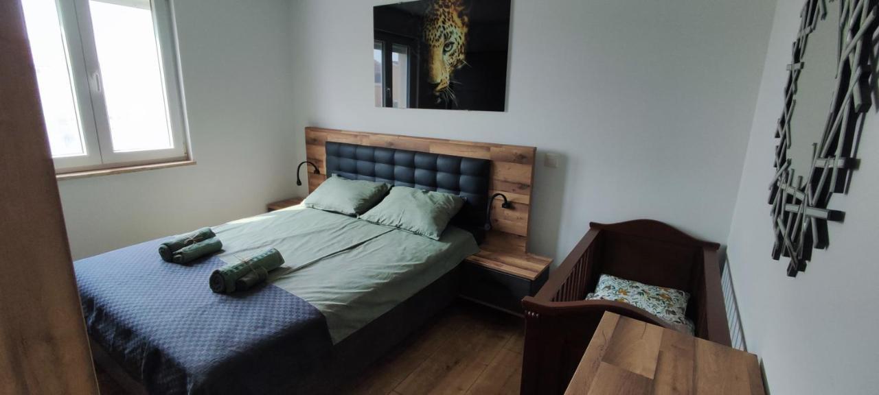 Apartment Franko Pula Eksteriør billede